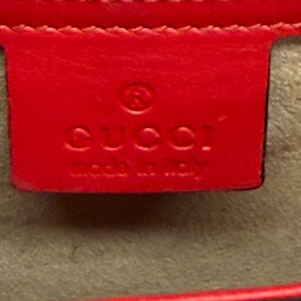 Gucci Sylvie Line Medium Shoulder Bag - Picture 6 of 8